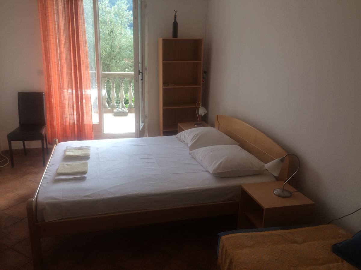 Apartments Mrvaljevic Petrovac Exterior photo