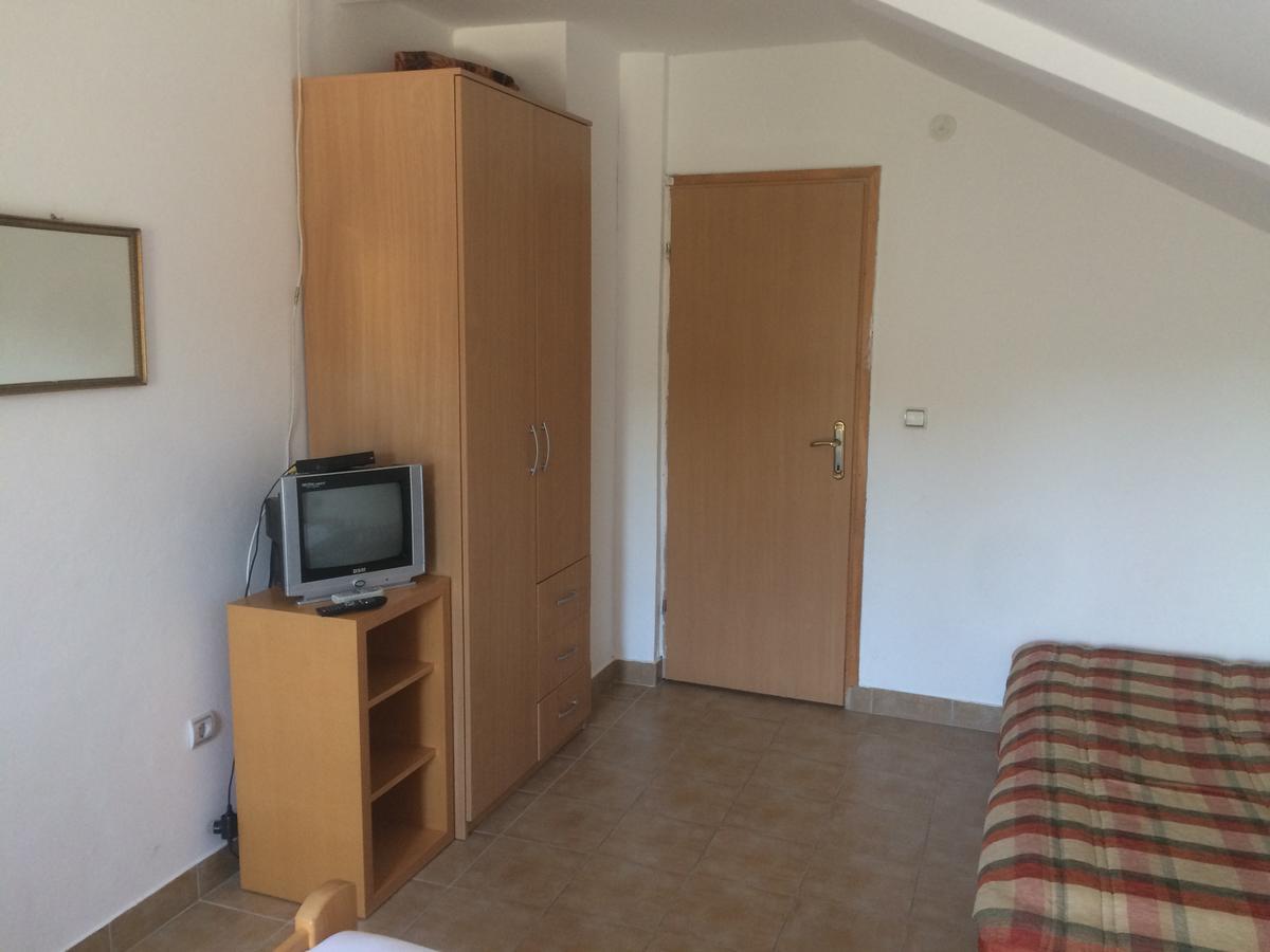 Apartments Mrvaljevic Petrovac Exterior photo